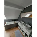 House On Bornfeld Apartament